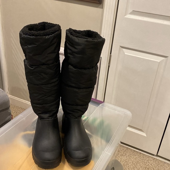 Brand new size 8 Dirty laundry snow boots black - Picture 3 of 6